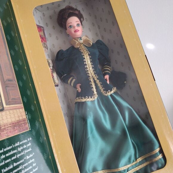 Yuletide Romance Barbie Third in the Series 1996 Mattel 15621 Hallmark SE NRFB - Picture 3 of 12